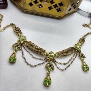 Edwardian gold laced ball peridot crystal necklace